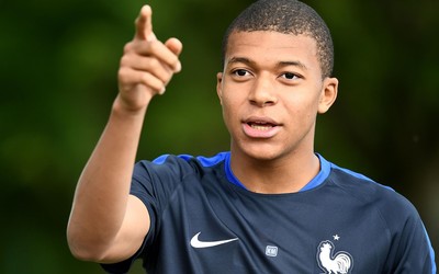 亿博电竞快讯-南非队客场遭遇黑哨全场暴怒