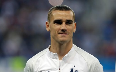 亿博电竞独家-莱万参加极限运动挑战